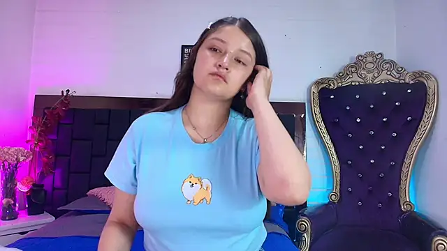 Krystal Heartss online show from 2, 12, 2025