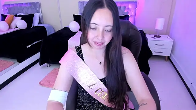 Snapshot of Nata_Velvet chatting on 10, 10, 2025 Nata Velvet online show from 10, 10, 2025