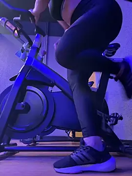 Anavalle online show from 4, 10, 2025