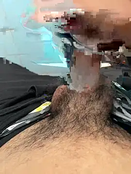 Snapshot of henrique61 chatting on 25, 9, 2025 henrique61 online show from 25, 9, 2025