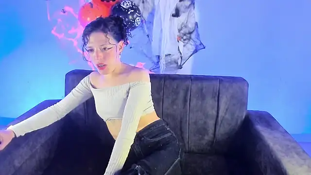 zakura Haruno online show from 3, 10, 2025