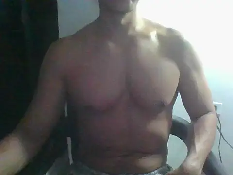 Snapshot of mrkingolama chatting on 3, 5, 2026 mrkingolama online show from 3, 5, 2026
