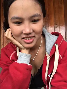 Mai lovely online show from 31, 10, 2025