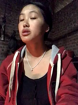 Mai lovely online show from 3, 11, 2025