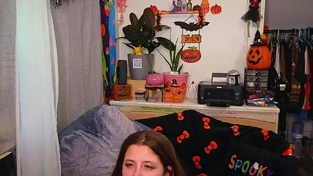 xofrankiefinexo online show from 11, 10, 2025