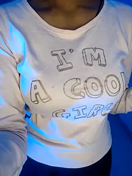 Snapshot of Nisha_queen675 chatting on 8, 10, 2025 Nisha queen675 online show from 8, 10, 2025