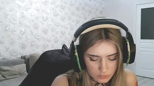 JerrieLoosle online show from 28, 9, 2025
