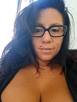 Snapshot of Lolytamilf chatting on 30, 9, 2025 Lolytamilf online show from 30, 9, 2025