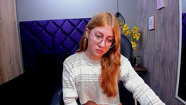 ChloeCampbell03 online show from 21, 10, 2025