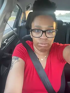 YeahhhitsBreezy online show from 25, 6, 2026