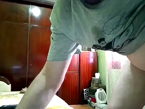 Snapshot of rockos1976 chatting on 18, 10, 2025 rockos1976 online show from 18, 10, 2025