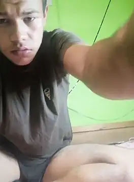 Snapshot of kaland69 chatting on 11, 10, 2025 kaland69 online show from 11, 10, 2025