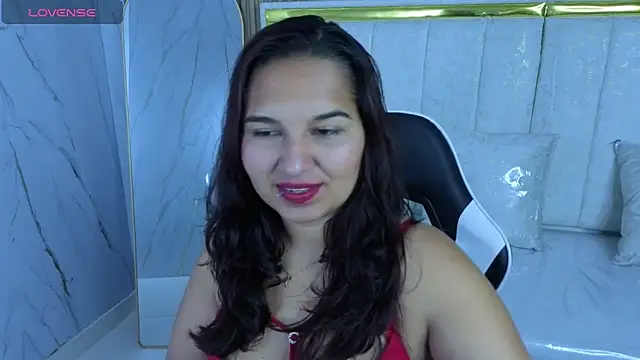 Snapshot of Saraah_Tx chatting on 18, 10, 2025 Saraah Tx online show from 18, 10, 2025