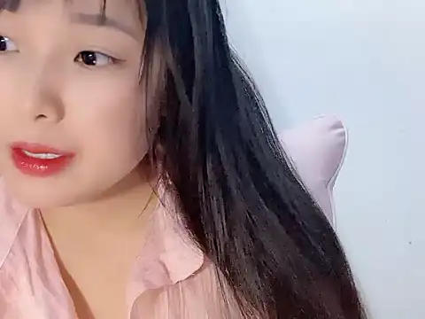 Snapshot of Lie_liee chatting on 8, 7, 2026 Lie liee online show from 8, 7, 2026