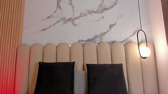 Sophi davis online show from 26, 11, 2025