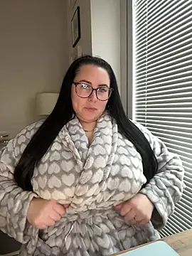 Ruby-Black online show from 6, 3, 2026