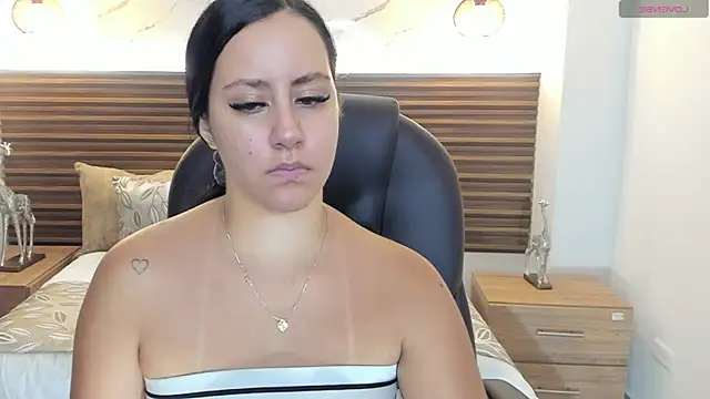 Snapshot of Natasha_Kiim_ chatting on 22, 4, 2026 Natasha Kiim online show from 22, 4, 2026