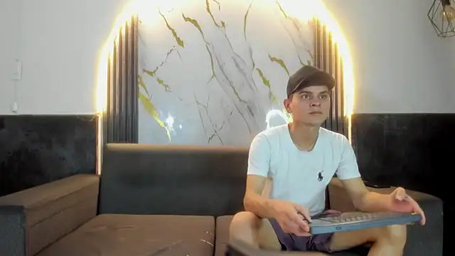 liam coleman25 online show from 21, 2, 2026