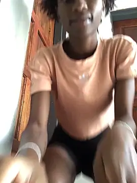 Caramel102004 online show from 9, 4, 2026