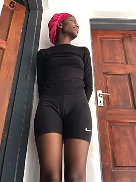 Caramel102004 online show from 20, 4, 2026