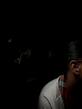 Snapshot of DarkFantisyxx chatting on 28, 10, 2025 DarkFantisyxx online show from 28, 10, 2025