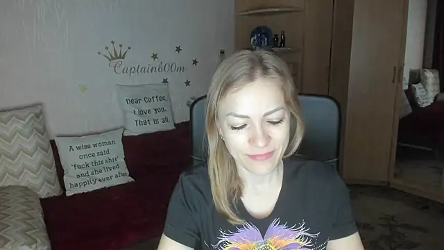 Tiffany Bates online show from 22, 10, 2025