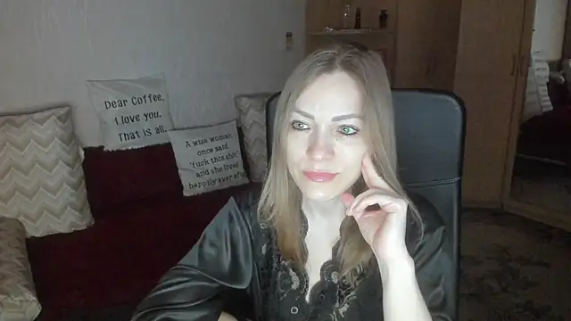 Tiffany Bates online show from 16, 3, 2026