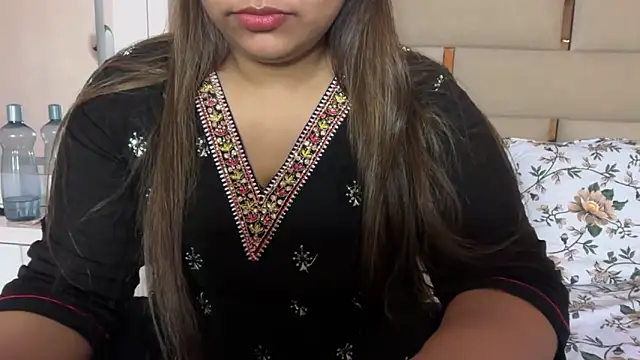 Snapshot of Miss_Rose__ chatting on 22, 6, 2026 Miss Rose online show from 22, 6, 2026