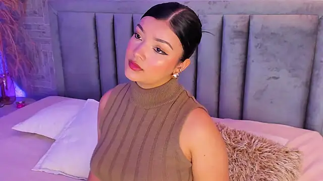 EmmaBlossom online show from 6, 10, 2025