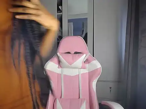 Nahomyyy online show from 27, 2, 2026