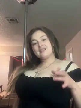 Snapshot of BuzzBunni69 chatting on 6, 4, 2026 BuzzBunni69 online show from 6, 4, 2026