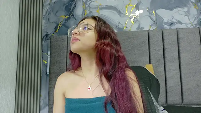 Abrilmirren online show from 28, 9, 2025