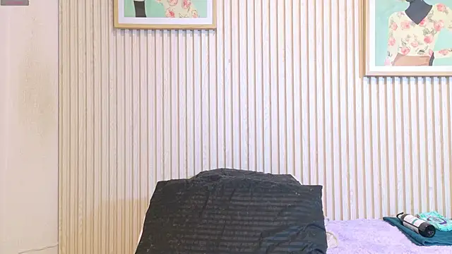 Abrilmirren online show from 17, 4, 2026