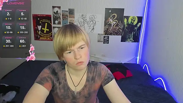 Cattie w  online show from 5, 12, 2025