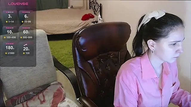 Snapshot of Irwi_Tomboy chatting on 15, 11, 2025 Irwi Tomboy online show from 15, 11, 2025