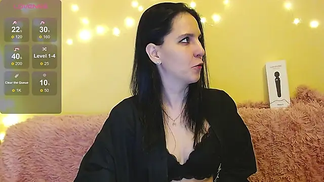 Snapshot of Irwi_Tomboy chatting on 21, 11, 2025 Irwi Tomboy online show from 21, 11, 2025