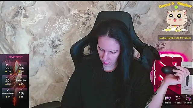 Irwi Tomboy online show from 9, 3, 2026