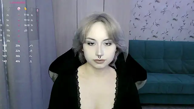 Snapshot of LeisaHopperstad chatting on 3, 6, 2026 LeisaHopperstad online show from 3, 6, 2026