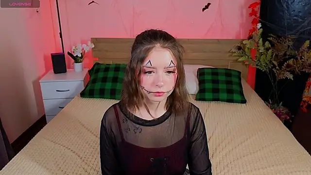 Snapshot of _Amelia_Shine_ chatting on 16, 10, 2025 Amelia Shine online show from 16, 10, 2025