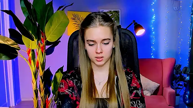 Snapshot of JuneWoods chatting on 19, 1, 2026 JuneWoods online show from 19, 1, 2026