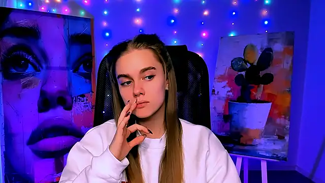 Snapshot of JuneWoods chatting on 9, 2, 2026 JuneWoods online show from 9, 2, 2026