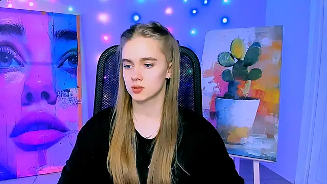 Snapshot of JuneWoods chatting on 18, 2, 2026 JuneWoods online show from 18, 2, 2026