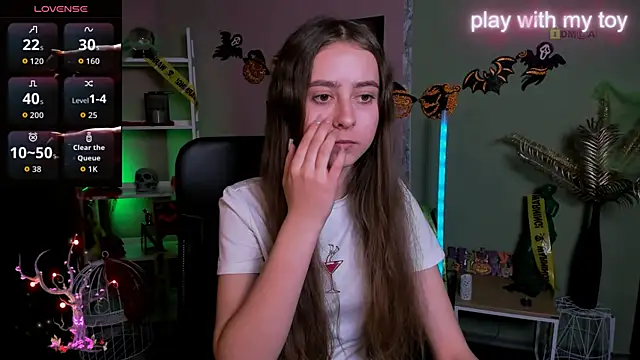 rebecca smile online show from 29, 10, 2025