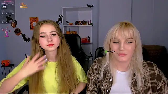 rebecca smile online show from 31, 10, 2025