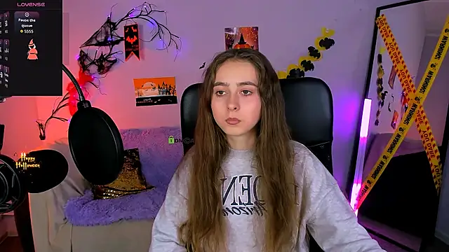 rebecca smile online show from 3, 11, 2025