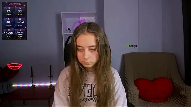 rebecca smile online show from 17, 11, 2025