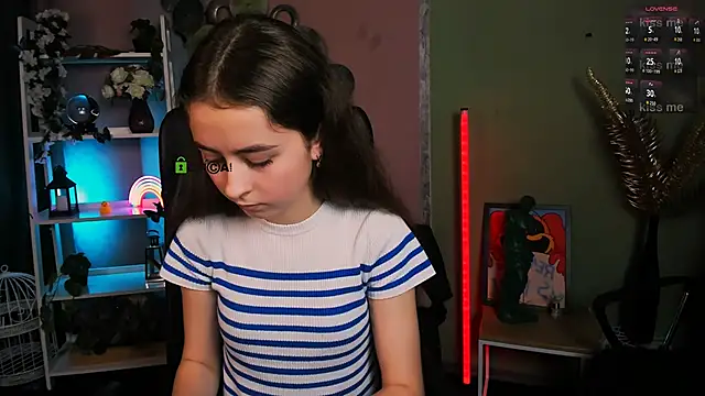 rebecca smile online show from 30, 11, 2025