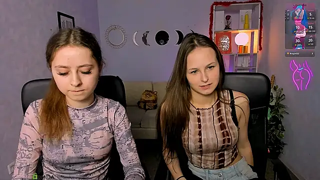 Snapshot of rebecca_smile chatting on 27, 4, 2026 rebecca smile online show from 27, 4, 2026