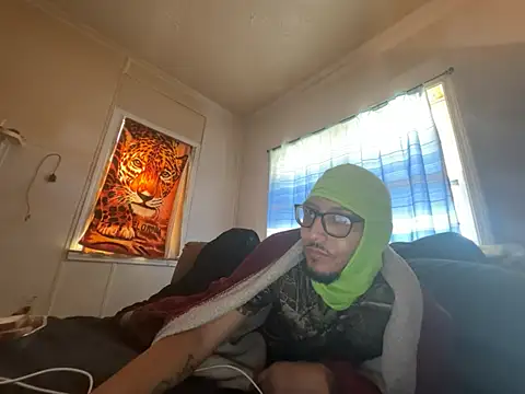 Snapshot of ThrowedWorldWide chatting on 16, 1, 2026 ThrowedWorldWide online show from 16, 1, 2026