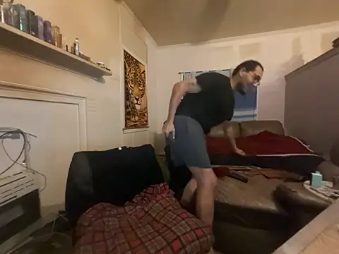 Snapshot of ThrowedWorldWide chatting on 7, 2, 2026 ThrowedWorldWide online show from 7, 2, 2026